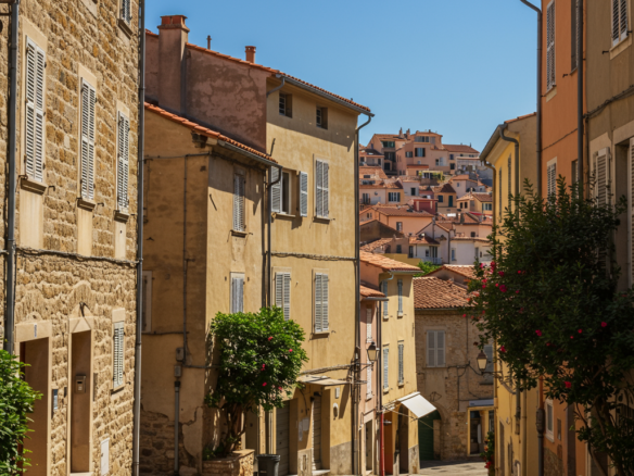 Optimiser la vente d’un appartement à Ajaccio avec une agence